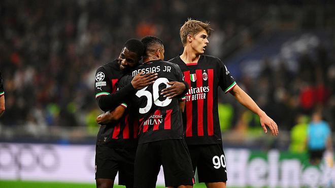 利用国际足 利用国际足